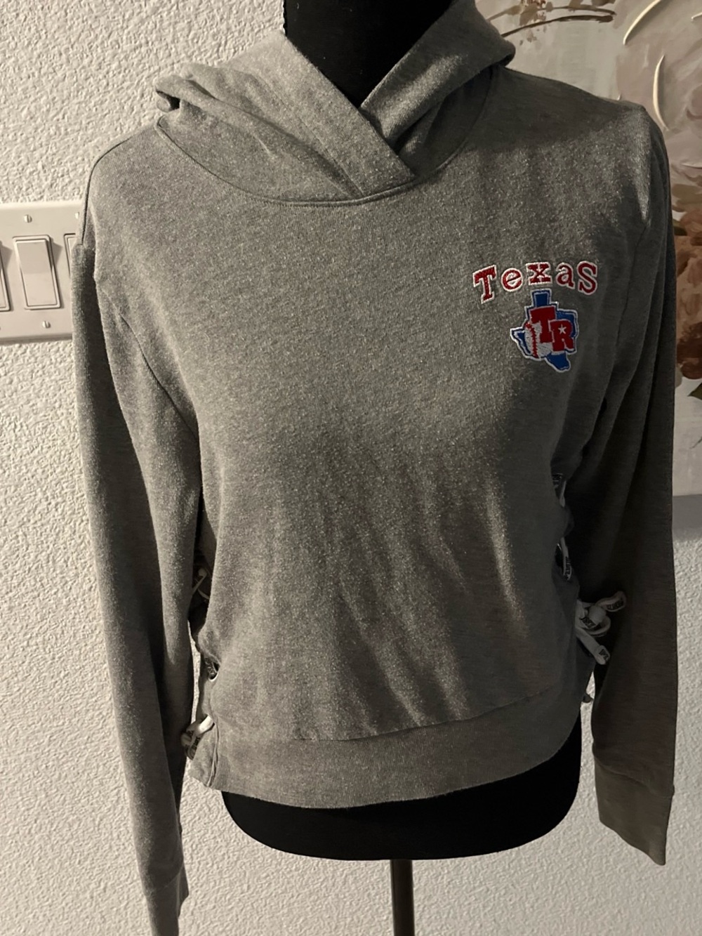 VS Pink Texas Embroidered Gray Hooded Women's Top